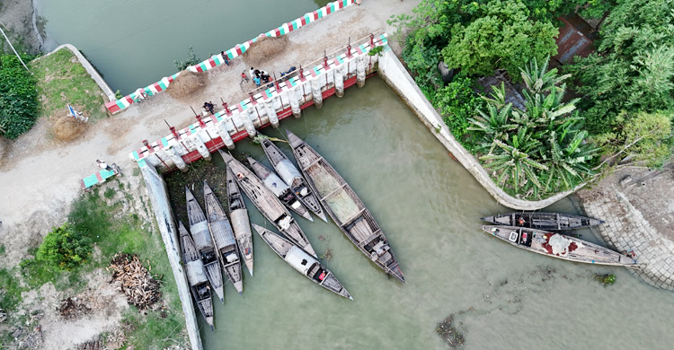 চিলমারী-রৌমারী নৌরুটে ড্রোন দিয়ে নজরদারি